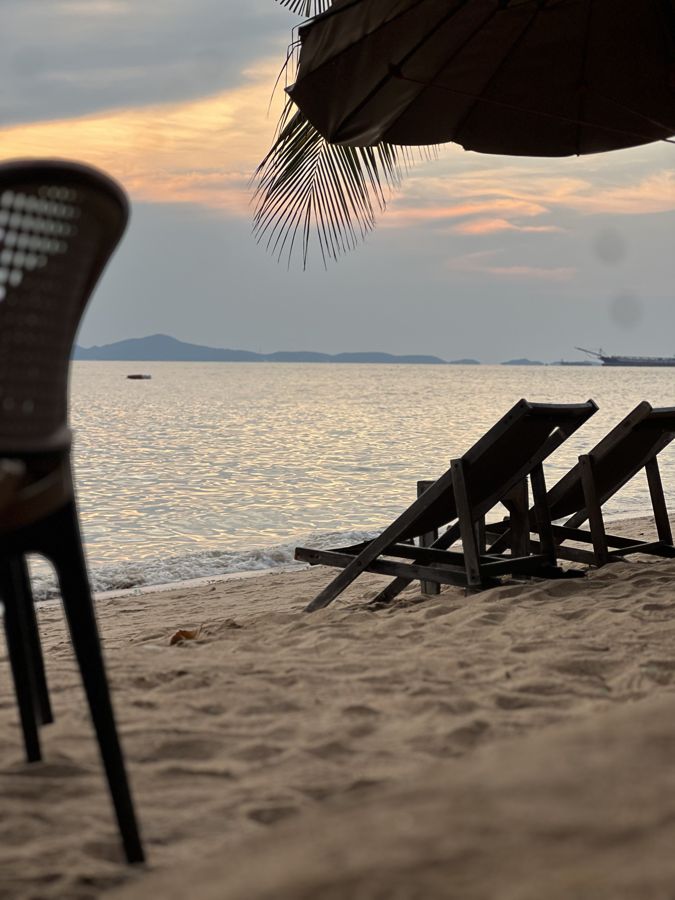 Na Jomtien and Bang Saray, Pattaya